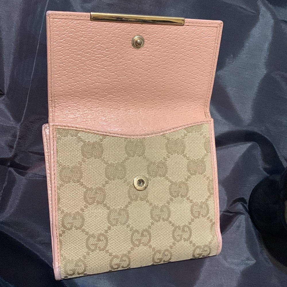 Gucci- Naturals Canvas Monogram Compact Wallet w/ Brass Hardware - Picture 7 of 10